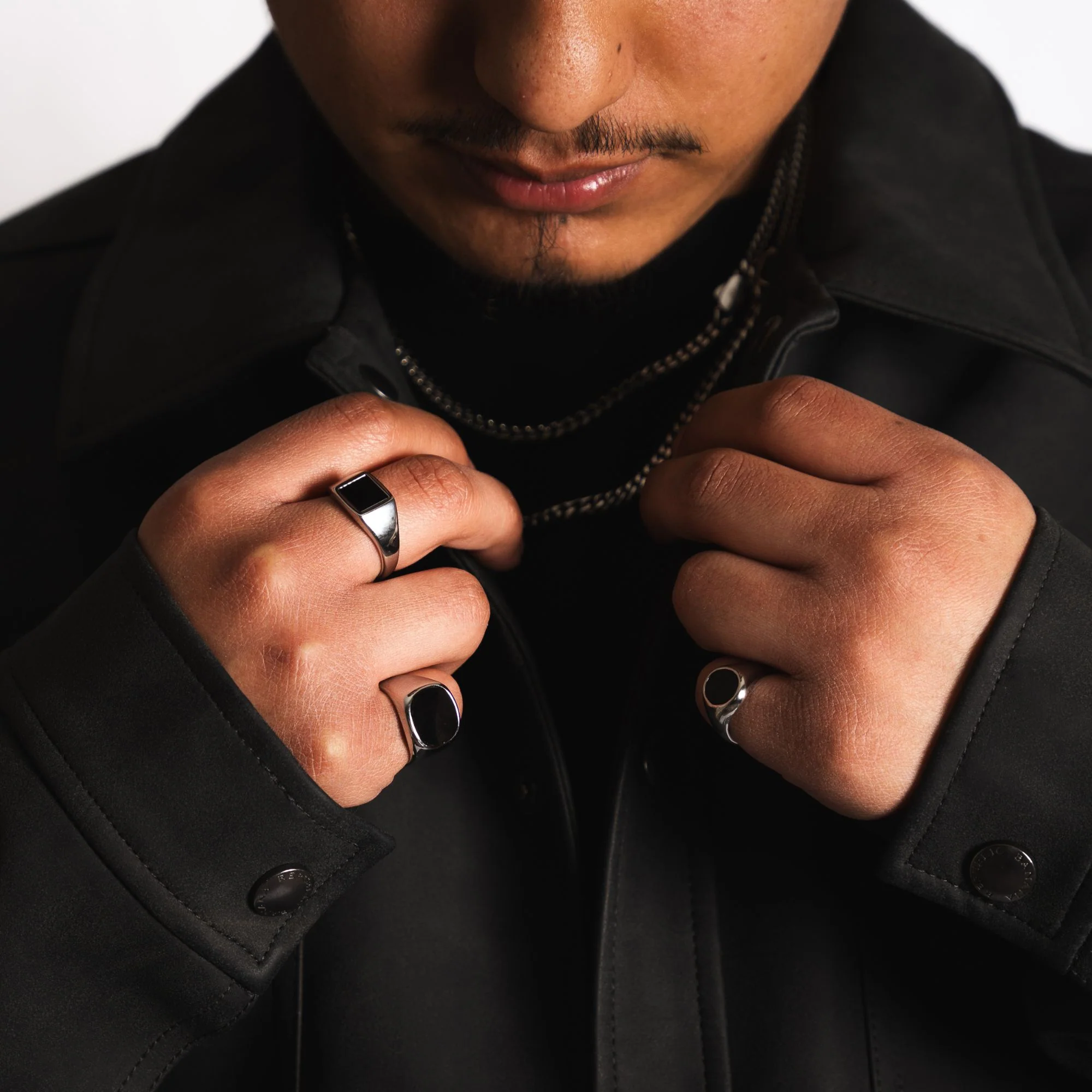 Black Onyx Signet Ring - Silver - Image 8