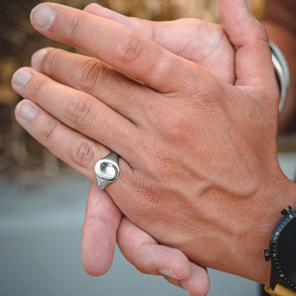 Smooth Signet Ring - Silver - Image 10