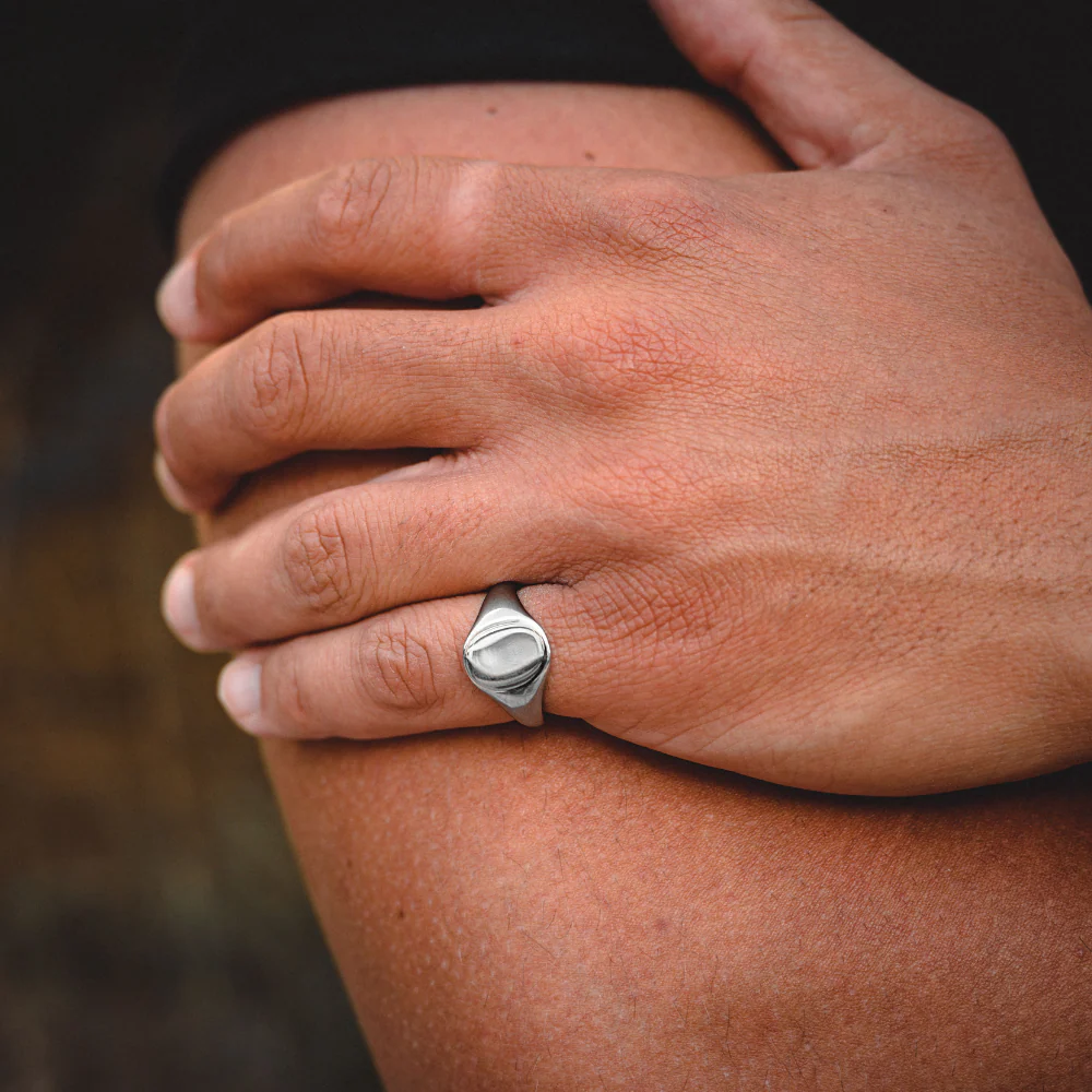 Smooth Signet Ring - Silver - Image 9